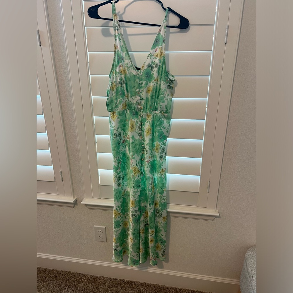 Summer green dress